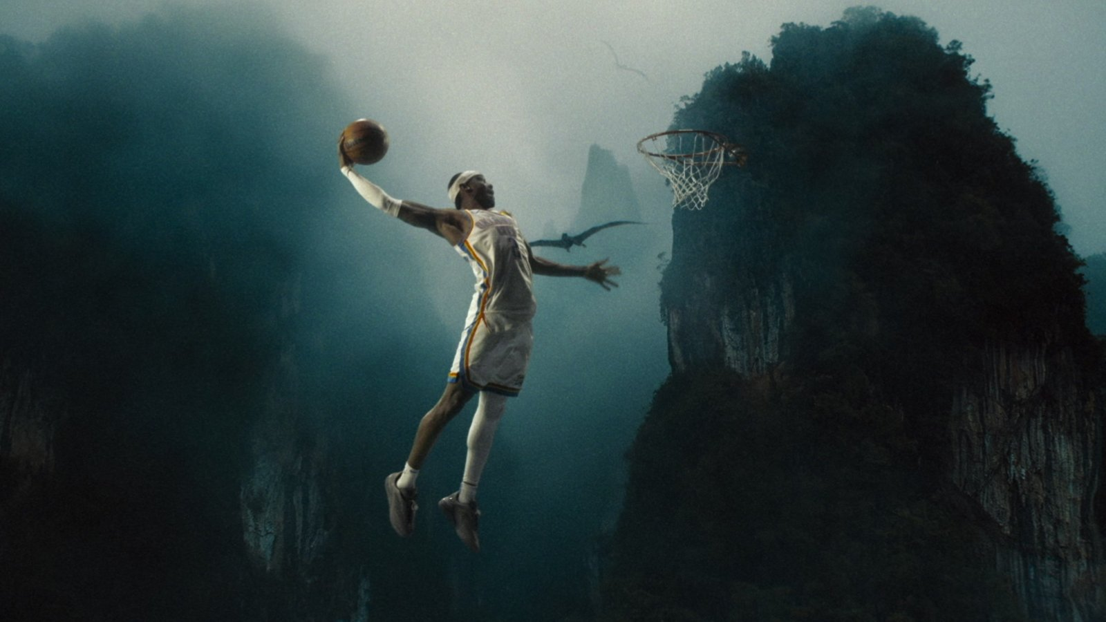 Jurassic-World-Rebirth-X-NBA_Gilgeousaurus